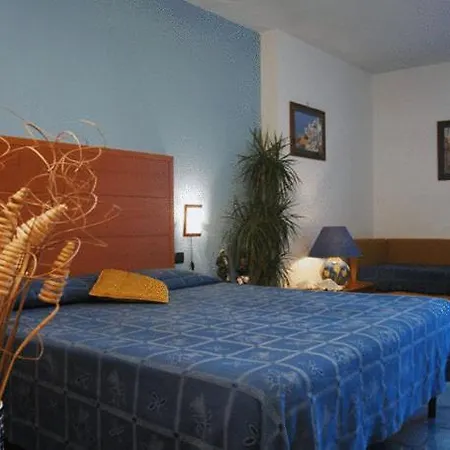 La Tonnara 4*