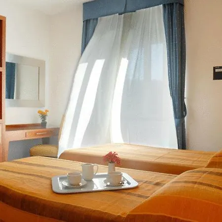 ラ トンナーラ 4* プロチーダ